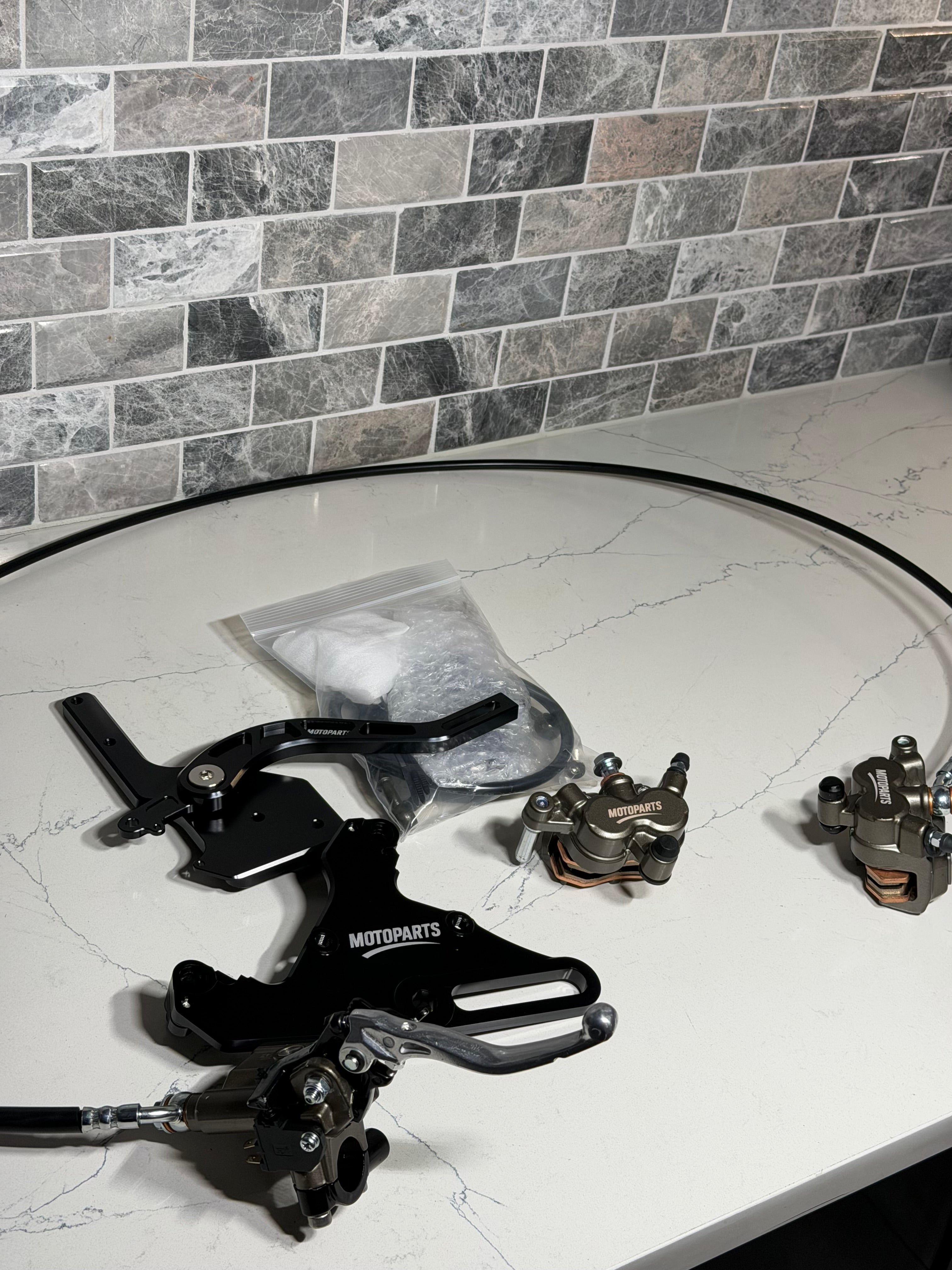 TUTTIO FOOTBRAKE & HANDBRAKE KIT