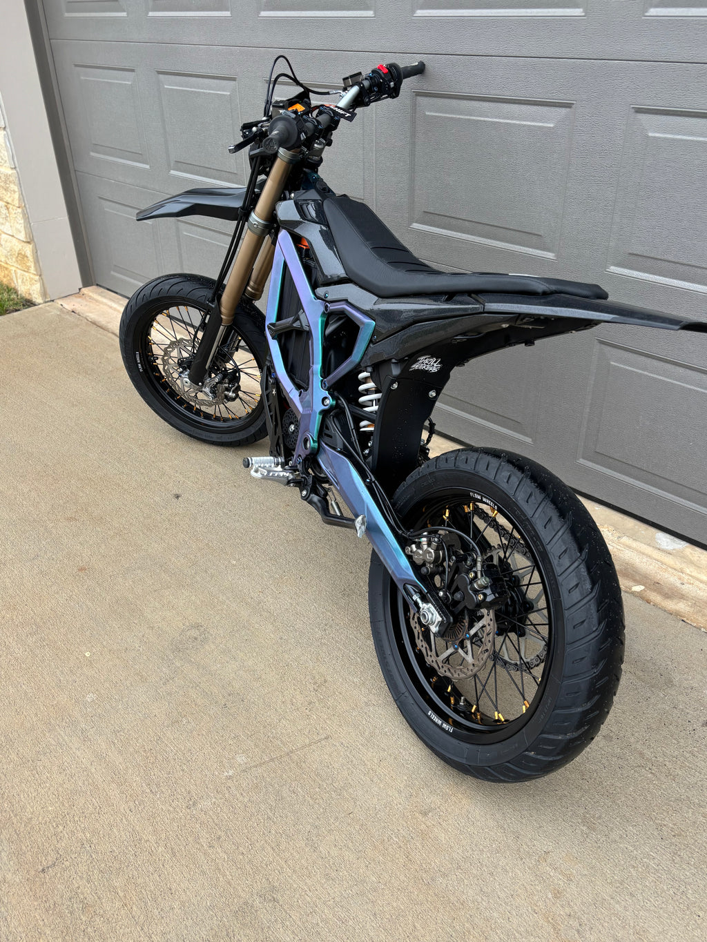 Ultra Bee-FrameGuards